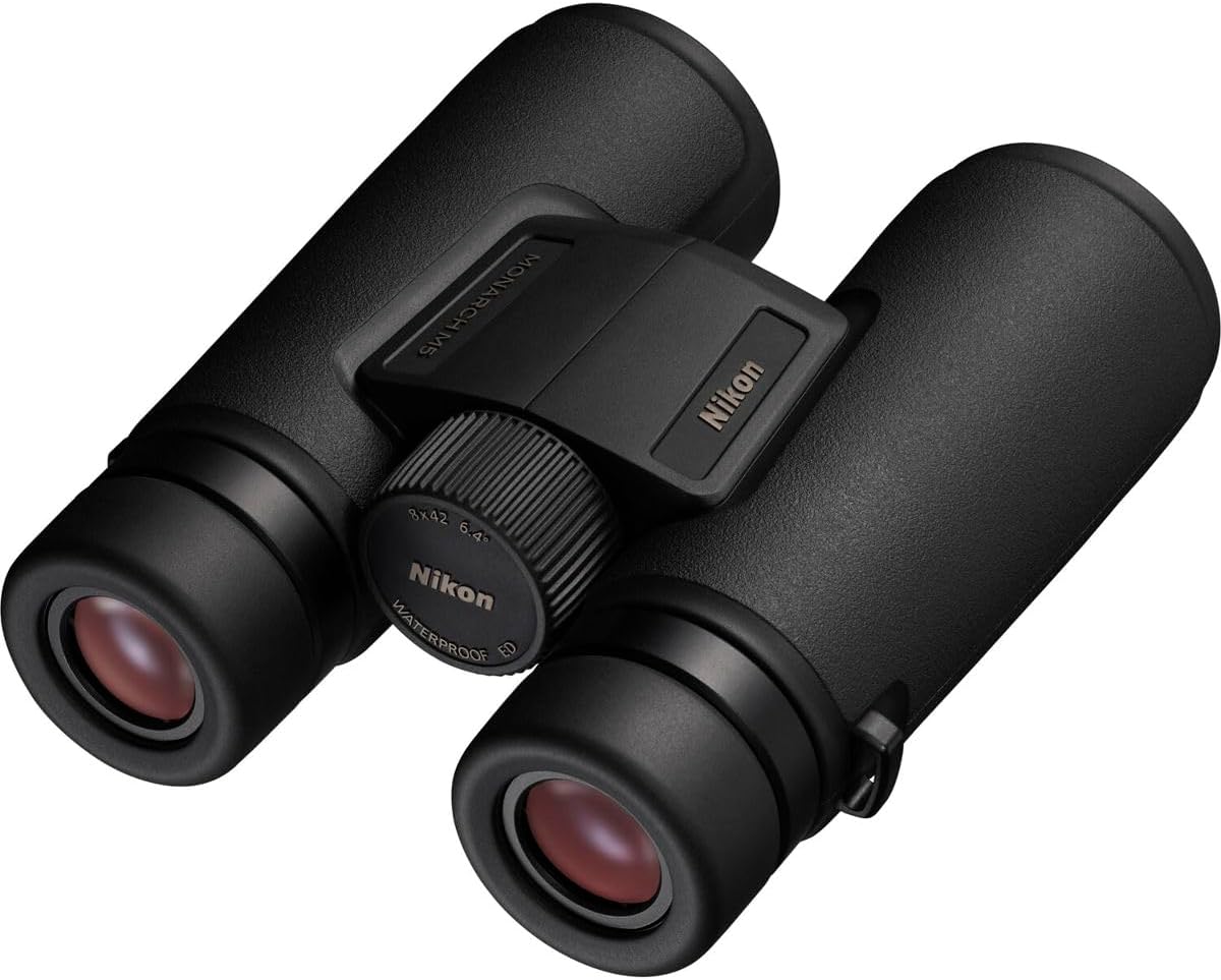 NIKON Monarch M5 Binoculars | Waterproof Fogproof ED Glass Optics with Dielectric Prism Coating | Bright High-Resolution Outdoor Binoculars for Birdwatching, Hiking & Wildlife, 8x42