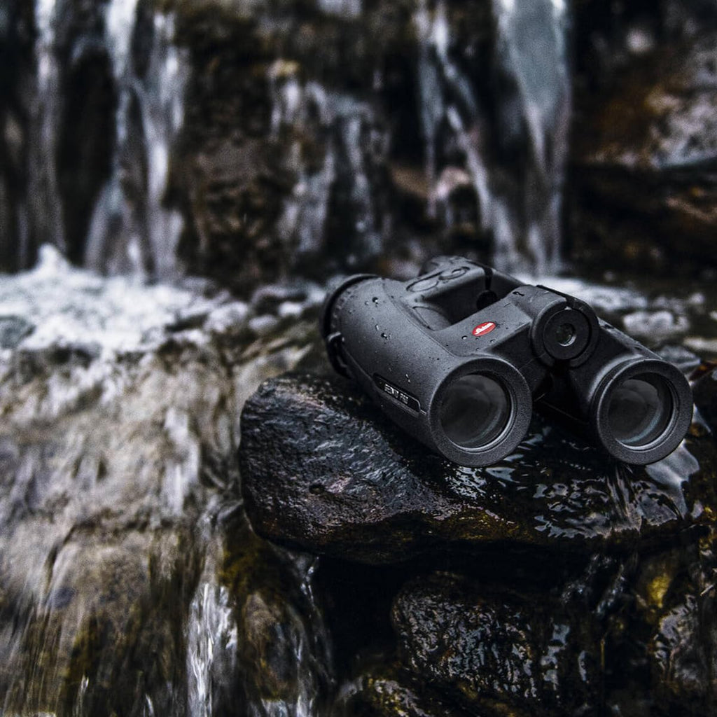 LEICA Geovid Pro Rugged Compact Ergonomic Lightweight Weather-Proof Hunting Rangefinder Binoculars with Built-in Compass, 8 x 42