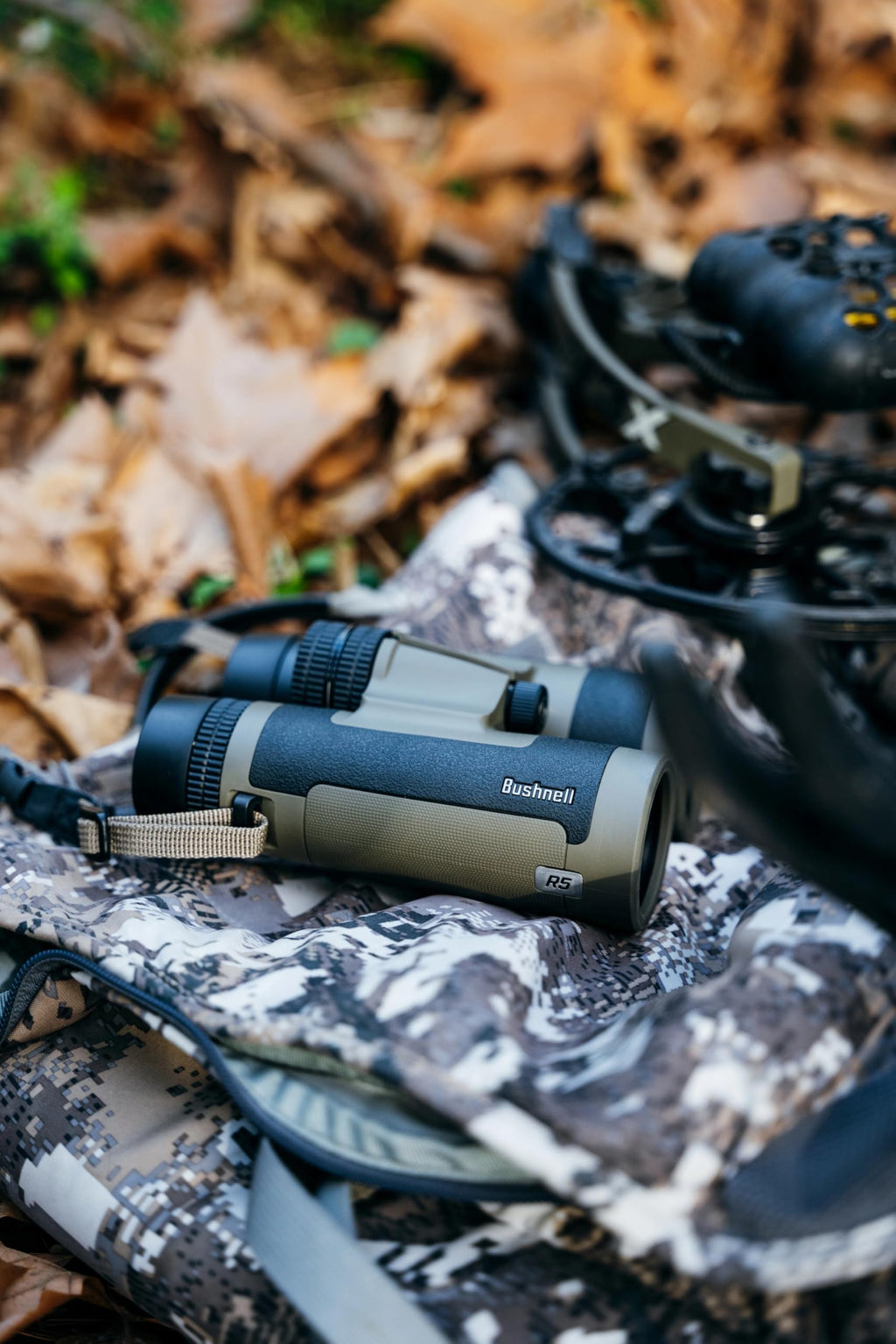 Bushnell R5 12x50 Binoculars